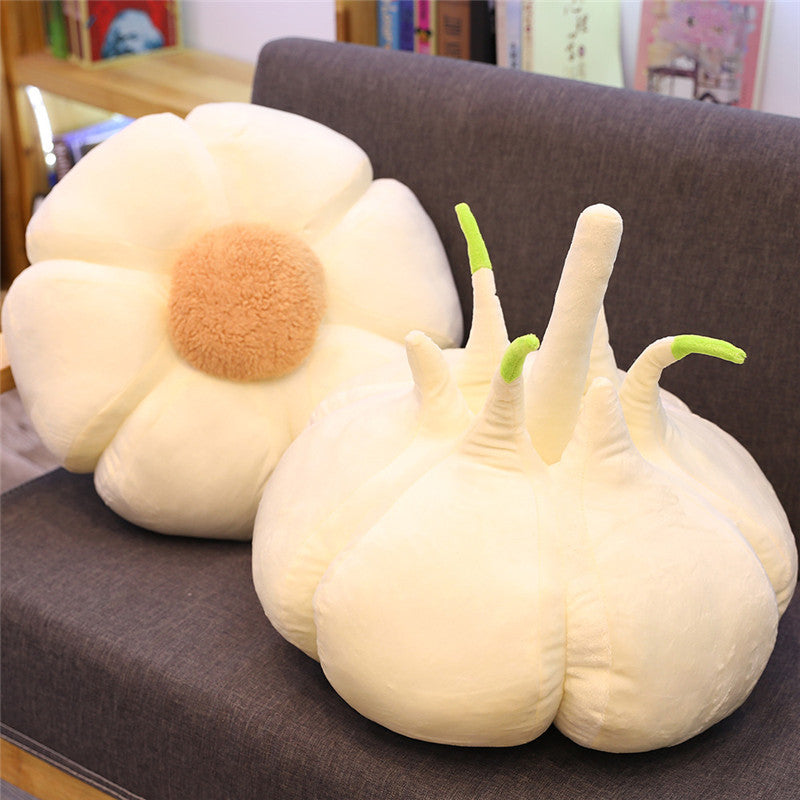 Garlic plush toy garlic-shaped sofa pillow, soft fluffy food themed stuffed cushion for home sofa decoration
