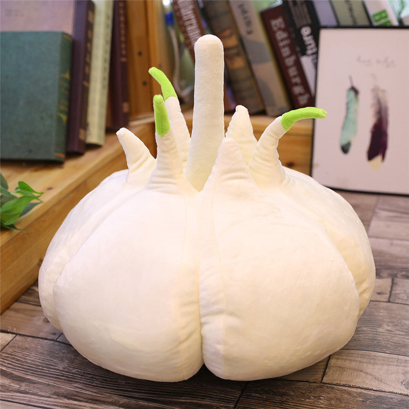 Soft garlic-shaped sofa pillow plush toy, cute food stuffed throw pillow for living room decor and kids gift